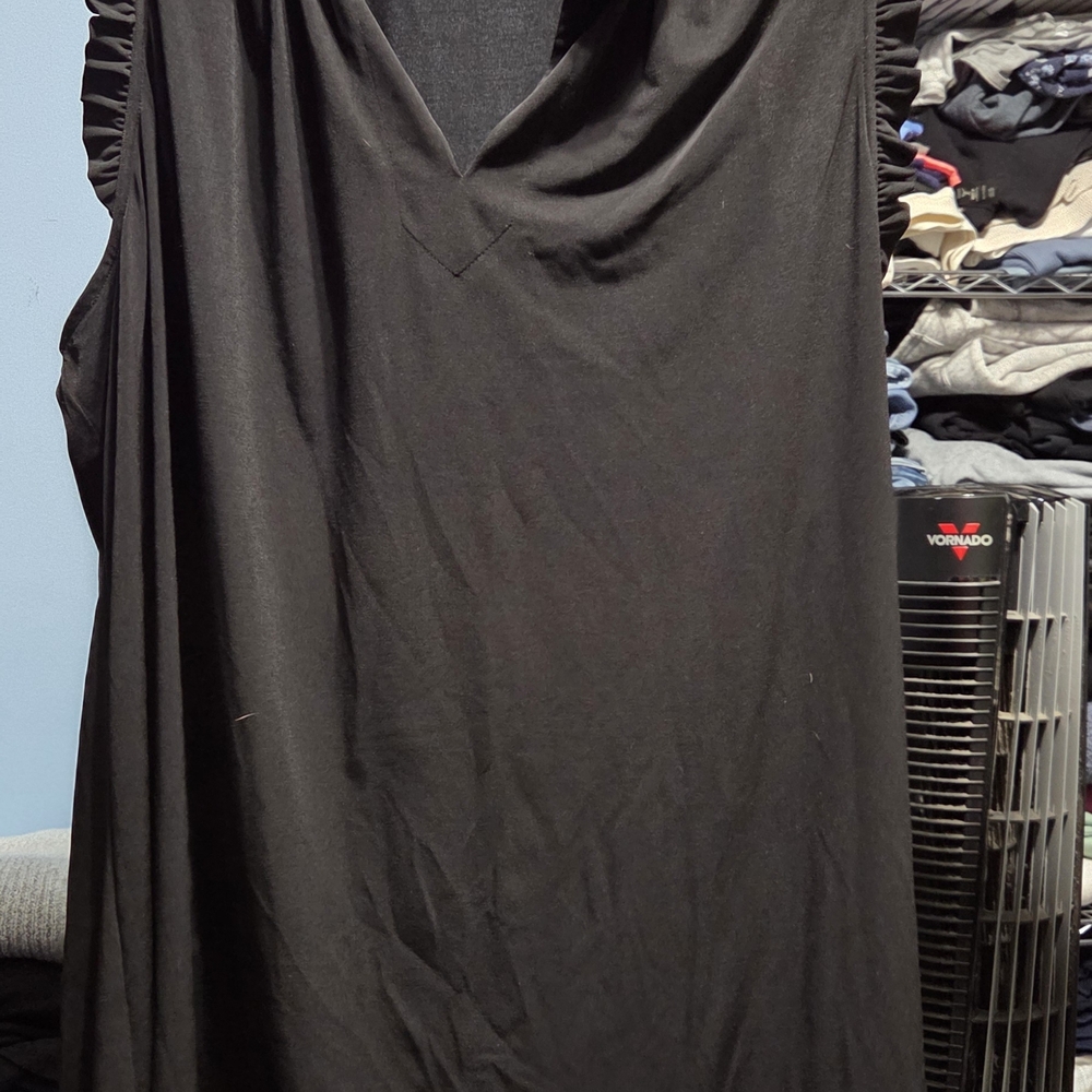 Elegant Black Sleeveless Dress